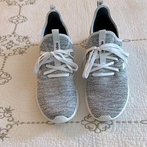 Adidas slip-on tennis shoes